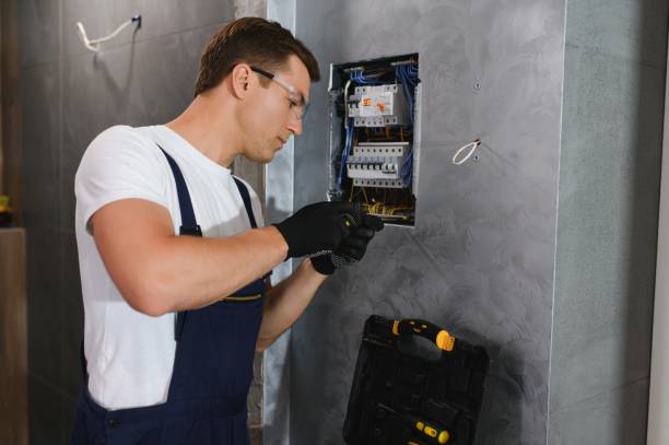 Best Licensed Electrician  in Bolivar, OH